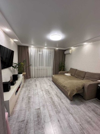 Продам 2-комнатную квартиру р-н Острова - фото 1