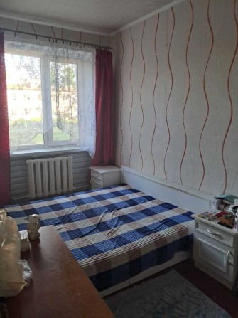 Продам 3-х км кв. Индивидуальное газ отопление. Подвал, сарай, гараж. - фото 1