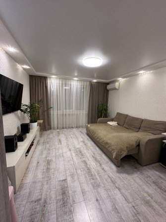 Продам 2х комнатную квартиру - фото 1