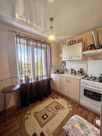 Продам однокомнатную квартиру возле 11 школы - фото 1
