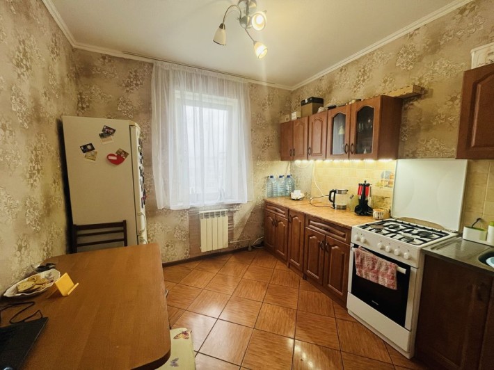 Продаж 2-х кімнатної квартири в м.Обухів по вул.Миру 10 - фото 1