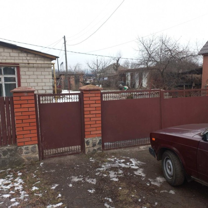 Продам будинок / квартиру з подвірʼям - фото 1