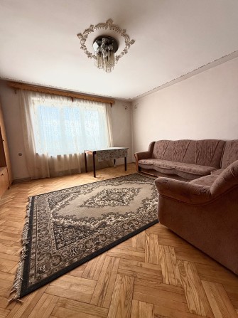 Продам 3-кімнатну квартиру у м. Стрий, вул. Новаківського, 16 - фото 1