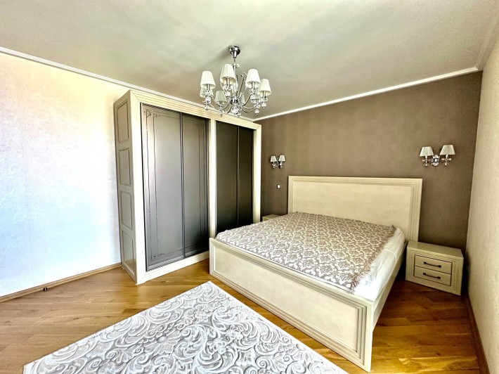 Продаж 3-кімнатної квартири в центральній частині  м. Трускавець - фото 1