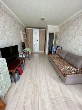Продаж 1- но кімнатноі з частковим ремонтом - фото 1