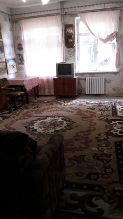 Продаж 2-х кімнатної квартири в центрі міста, житловий стан, 60 кв.м. - фото 1