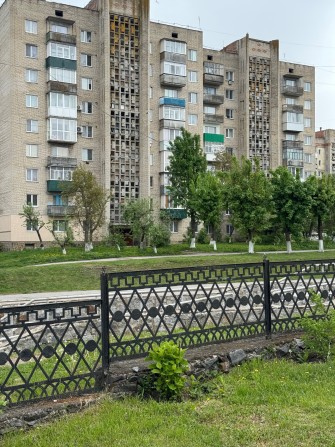 Продаж чотири кімнатної квартири в санаторному місті Хмільник - фото 1