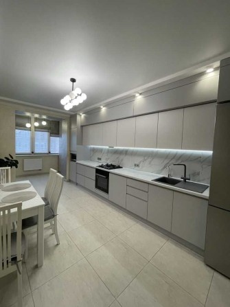 Готова до заселення 2-к квартира в новобудові, 81 м² Виставка 
ID38625 - фото 1