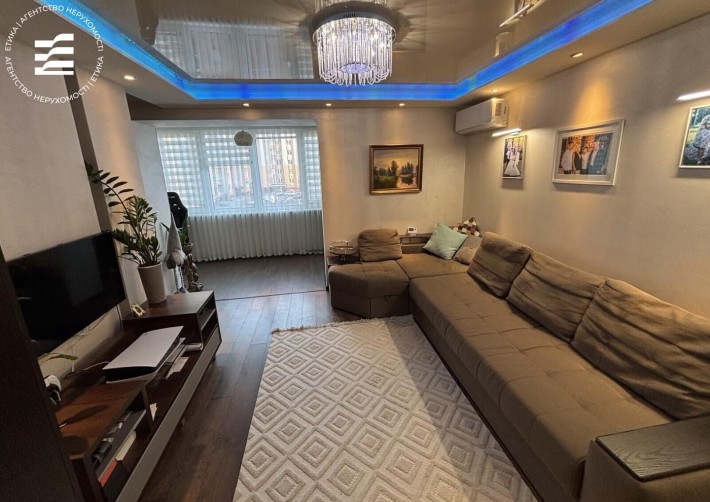 Продажа 2к квартири.Район Виставка - фото 1