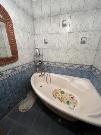 Терміново! Продам 2к Проспект Миру 2 поліклініка - фото 1