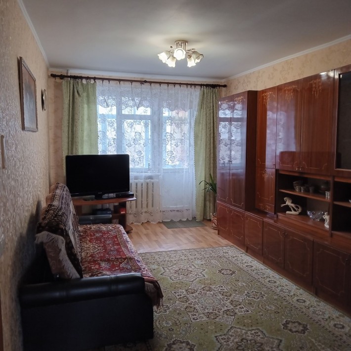 Продам 2 х комн. Квартиру. - фото 1
