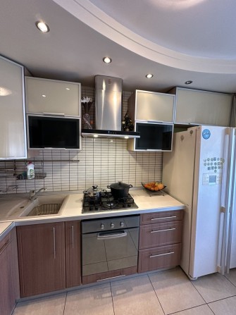 Продам 2кв Виставка  5/9,50м 54000₴ Без АгенскихТерміново - фото 1