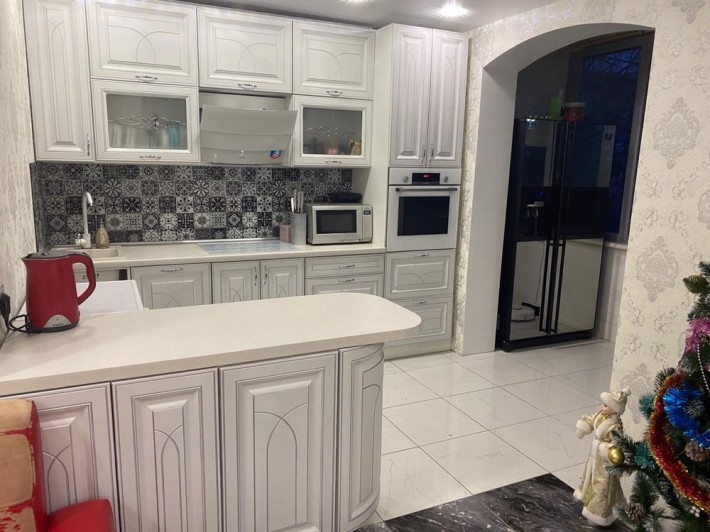 Продаж 3-кімнатної квартири - фото 1