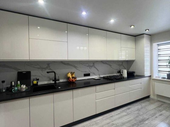 Продаж 3к квартири (ЖК Сімейний комфорт) Винницкие Хутора