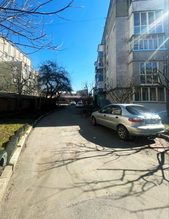 Продаж 3 кімнатної квартири. Центр. - фото 1