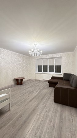1к новобудова по вулиці Зарічанській - фото 1