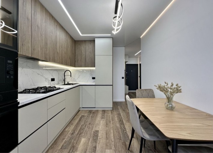 Продаж 1 кімнатної квартири з крутезним ремонтом - фото 1