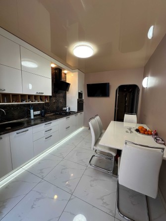 Продам 2к квартиру ЖК Днепровская Брама - фото 1