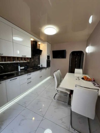 Продам 3к квартиру в ЖК Брама 1 с ремонтом - фото 1
