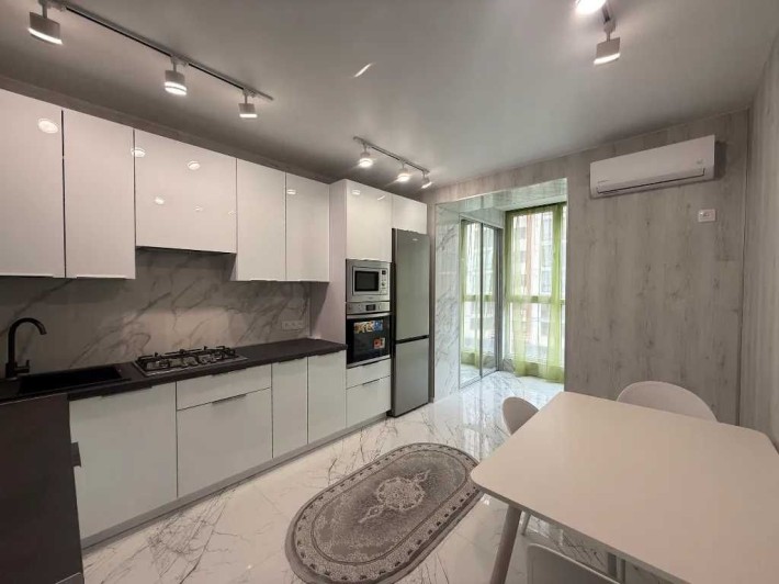 Продаж 1-кімнатної квартири з ремонтом | ЖК Дніпровська Брама 2 - фото 1