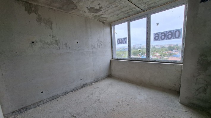 Продаж 1км.квартира. Новобудова . ЖК Вишневий.43 м².Дешево!.Двосторонн - фото 1