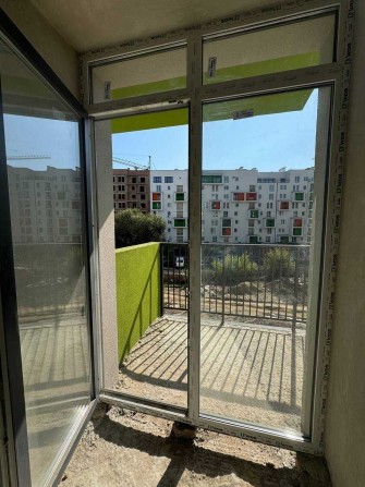 Терміновий продаж  2к кв біля озера - фото 1