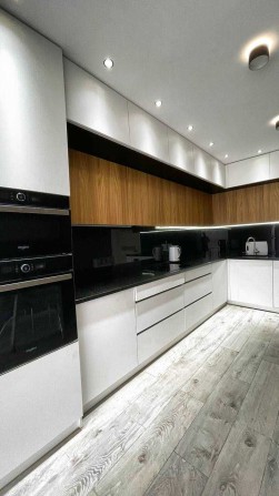 Продаж стильноі 2 кім квартири з ремонтом біля озера! - фото 1