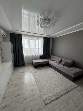 Продам сучасну двокімнатну кваритру в жк Перший Парковий - фото 1