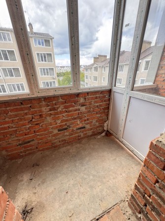 Продаж просторої 1к квартири 43м2 - фото 1
