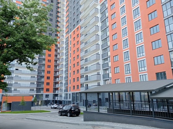 Продаж 2к квартири, вул. Баггоутівська,25, біля метро Лук'янівська. Киев