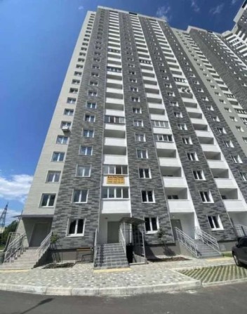 Продаж 1-к квартири вул. Коноплянська 22 - фото 1