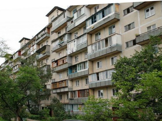 Продаю 3 кімнатну квартиру пр-т Тичини, 21 Київ