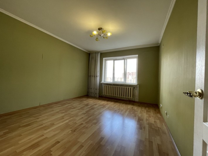 Продаж трикімнатої квартири по бульвару Лесі Українки 19, Печерський район, правий берег. - фото 1