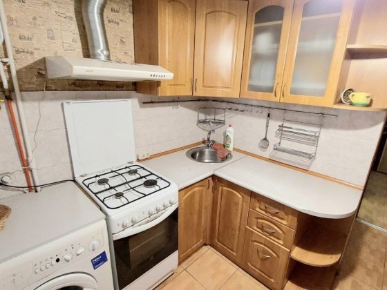 Продаж 3К квартири по вул Бакінська, 37 метро Дорогожичі правий берег Киев