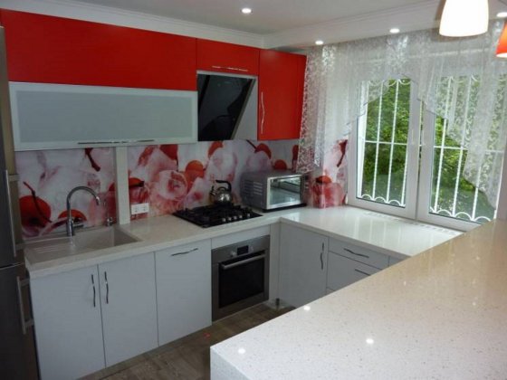 Продаж 3к квартири 70.43 кв. м на вул. Макіївська 7 Київ