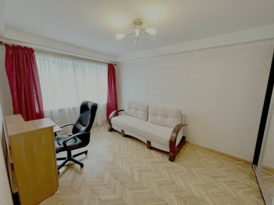 Продаж 3к квартири 61 кв. м на вул. Братиславська, 20 Київ