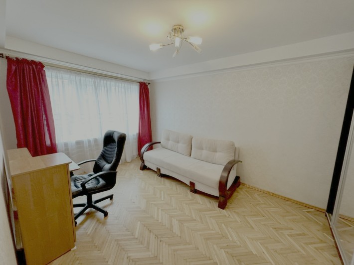 Продаж 3к квартири 61 кв. м на вул. Братиславська, 20 - фото 1