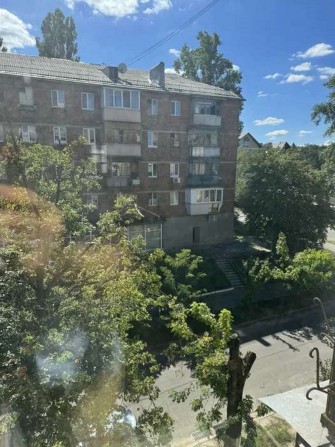 Продається 3-кімнатна квартира  Кустанайська 1, за 8 хвилин пішки до станції метро Деміївська, 17 хв - фото 1