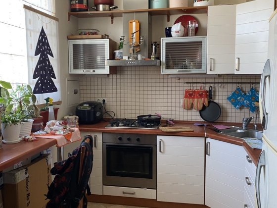 2 кімнатна, вул. Лондонська (Пітерська) 16. Сталінка з ремонтом Киев