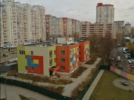 Здановской Юлії (Ломоносова) вл.85 Киев