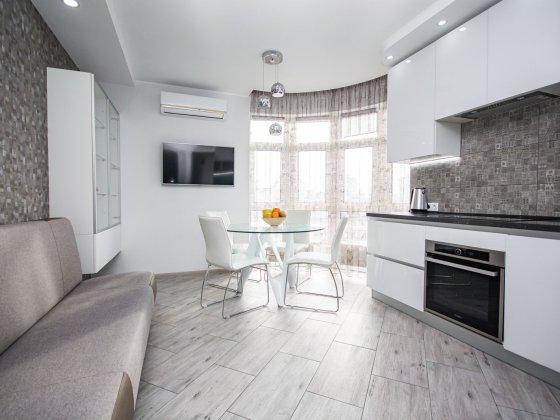 2к квартира вул. Липківского 18, метро Вокзальная Киев