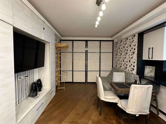 Продаж видової 3к. квартири по вул. Білицька,20 Киев