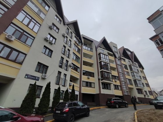 Продам простору 1-кімнатну квартиру в Шевченківському р-ні, Сирець, вул. Ясногірська, 16в Київ