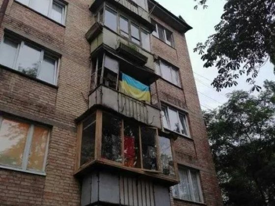 Продаж 2-к квартири вул. Салютна 11 Київ