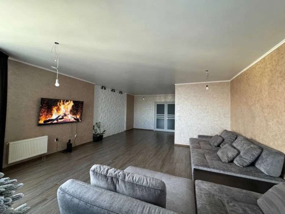 Продається розкішна 3-кімнатна квартира в ЖК Космополітен, вул. Дегтярівська 25А Київ