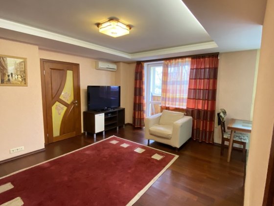 Продам 3к.кв. Володимирська 89/91. м. Олімпійська. Київ