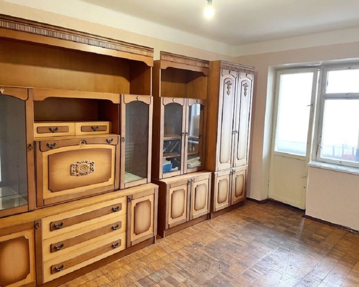 Продам 3 кімнатну квартиру на вул. Дніпровська набережна, 11а - фото 1