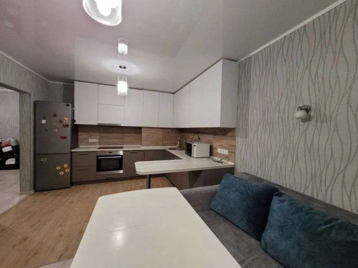 Продам 2 кімнатну квартиру в ЖК The lakes. м Діміївська. - фото 1