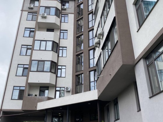 1к двоповерхова квартира .вул. Райдужна 50, ЖБ Light hous. Київ