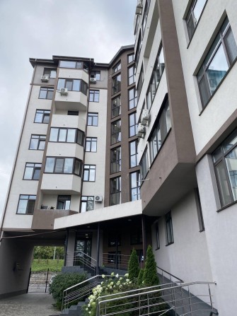 1к нестандартна двоповерхова квартира .вул. Райдужна 50, ЖБ Light hous. - фото 1